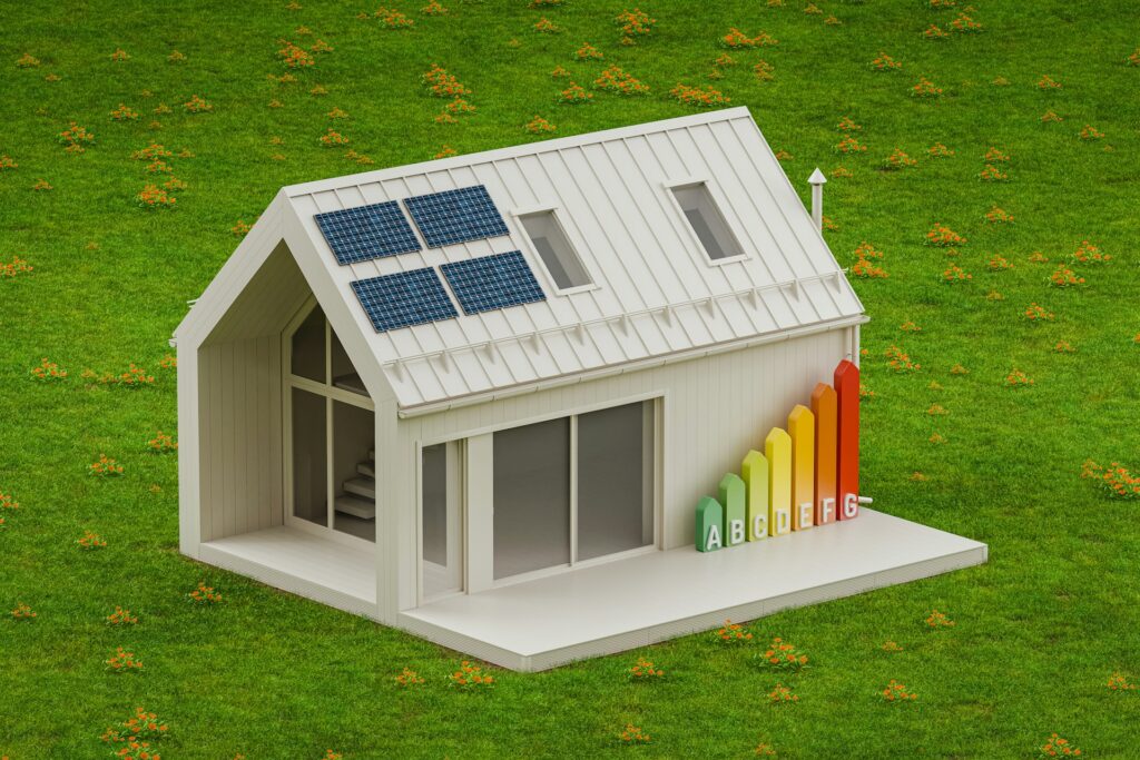 ein weißes haus mit solarpaneelen und einer energieeffizienz-skala.